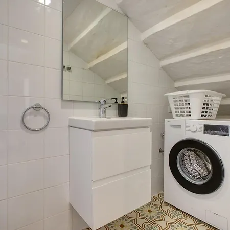 Beautiful 2br In Rabat With Rooftop Terrace *