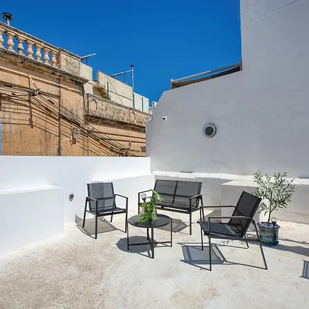 Beautiful 2br In Rabat With Rooftop Terrace Mdina