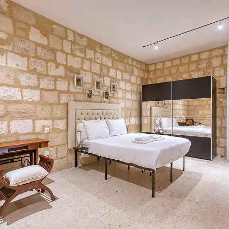 Beautiful 2br In Rabat With Rooftop Terrace * Mdina