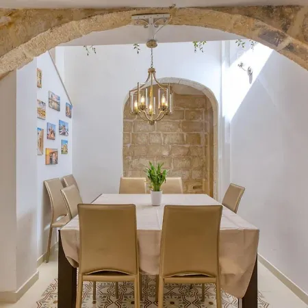 Beautiful 2br In Rabat With Rooftop Terrace Mdina