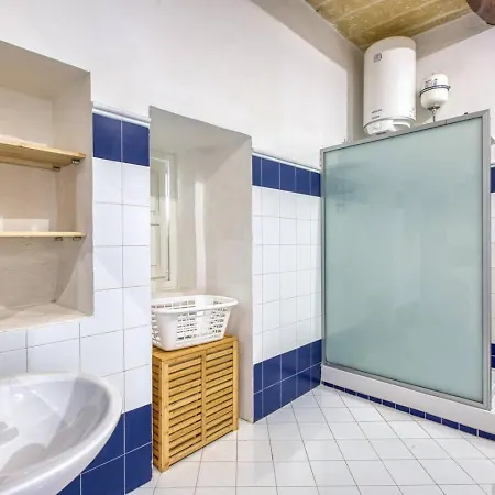 Beautiful 2br In Rabat With Rooftop Terrace Mdina